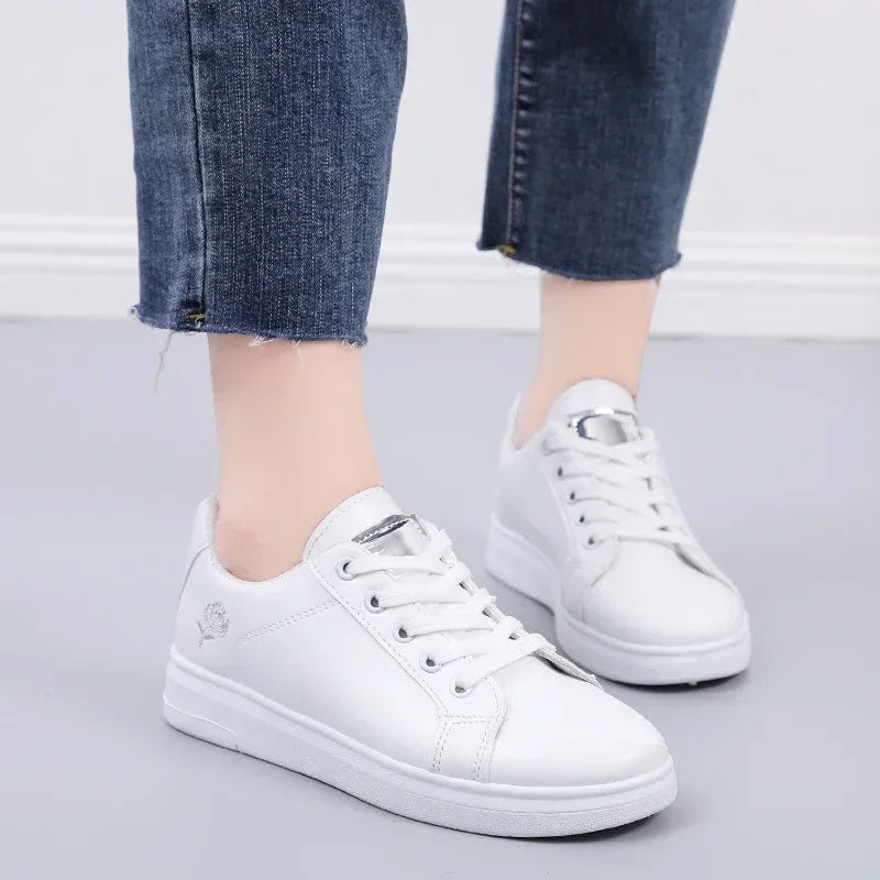Round-toe Lace-Up Platform Sneakers