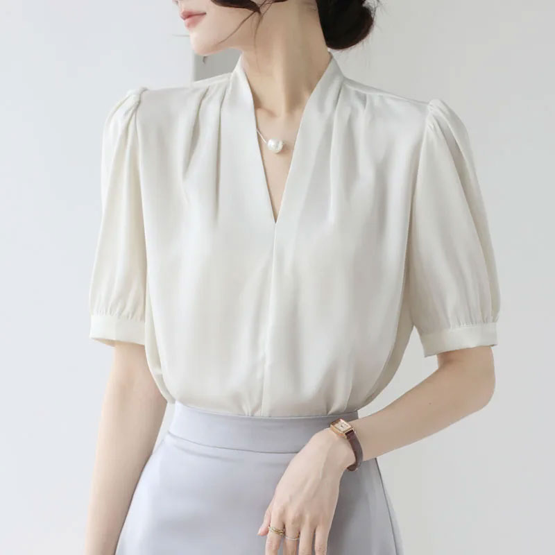 Women’s V-Neck Short-Sleeve Blouse