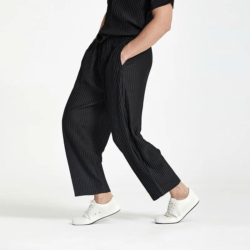 Men’s Loose Ice-Silk Pleated Trousers